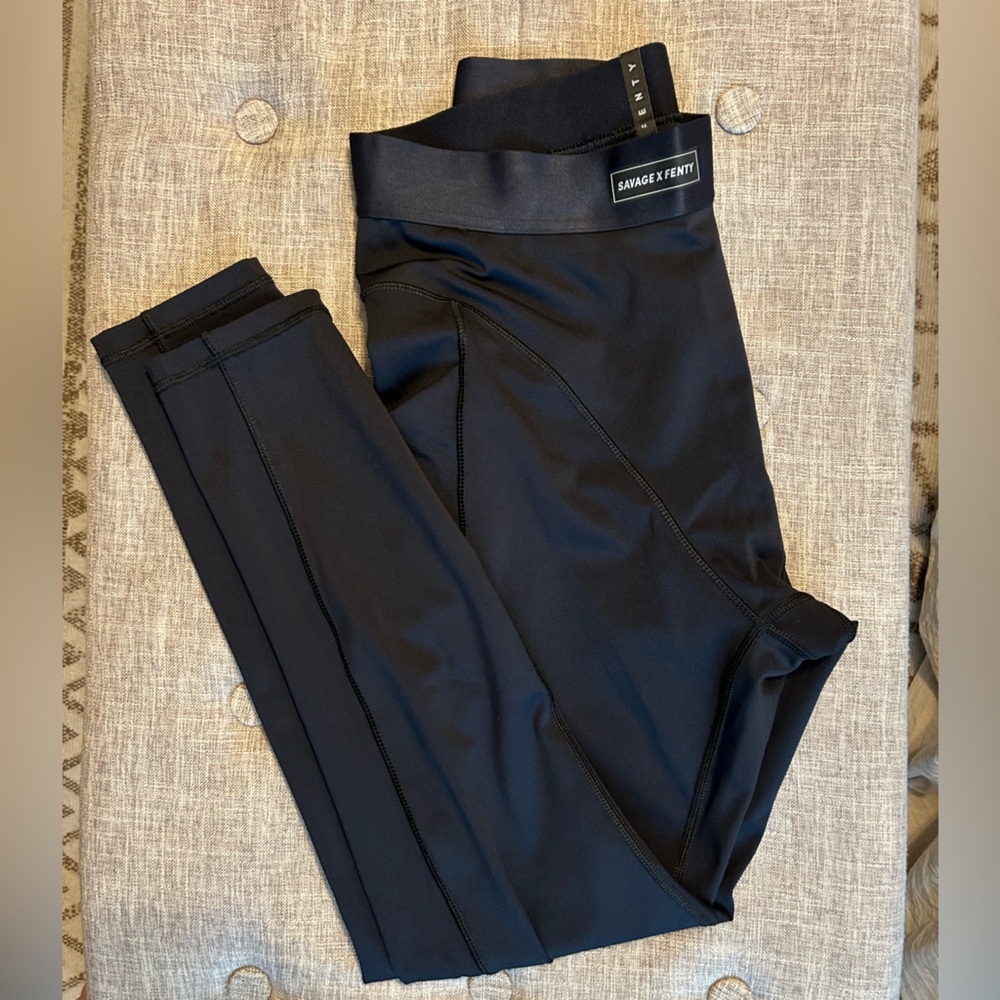 SAVAGE X FENTY LEGGINGS